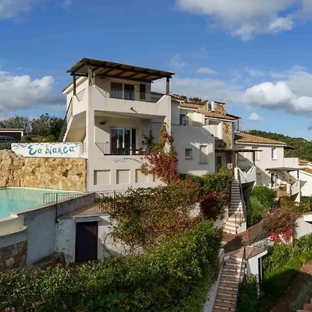 Ea Bianca Lägenhetshotell Baja Sardinia