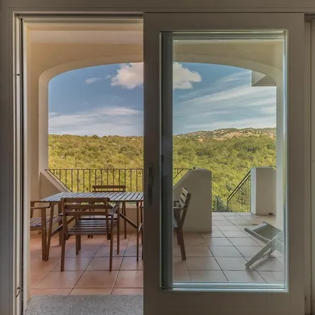 Апарт-отель Ea Bianca 4*