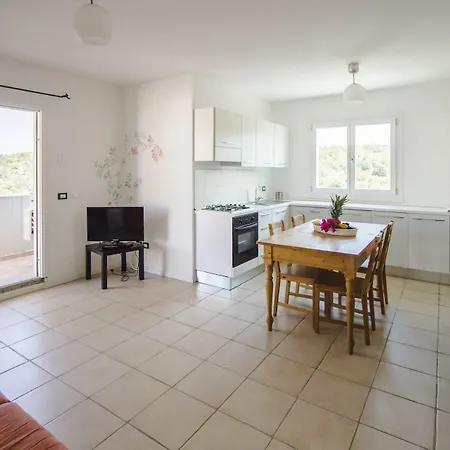 Lägenhetshotell Ea Bianca 4*