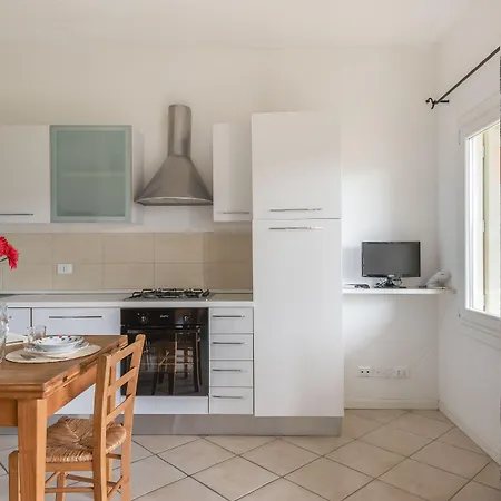 Ea Bianca Lägenhetshotell Baja Sardinia