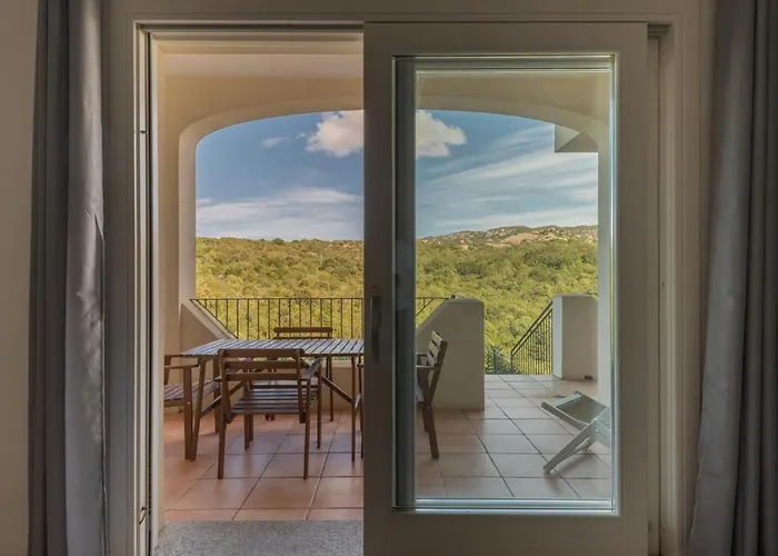 Aparthotel Ea Bianca 4*