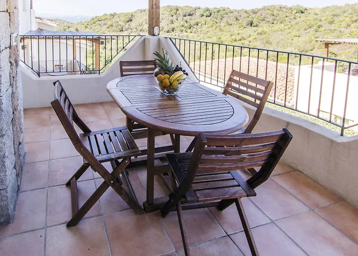 Ea Bianca Aparthotel