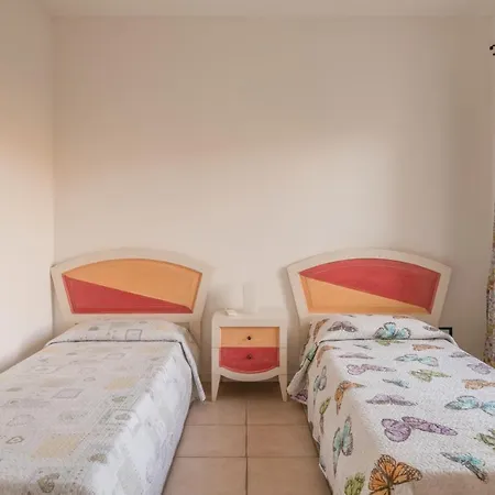 Lägenhetshotell Ea Bianca Baja Sardinia