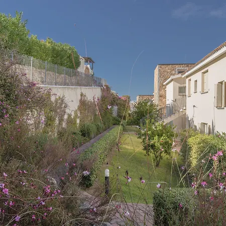 에아 비앙카 아파트호텔 4*