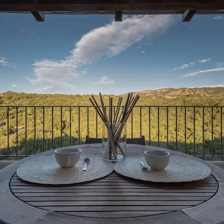 에아 비앙카 바야사드리니아