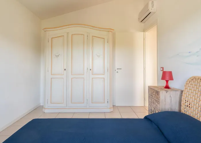 Ea Bianca Aparthotel 4*