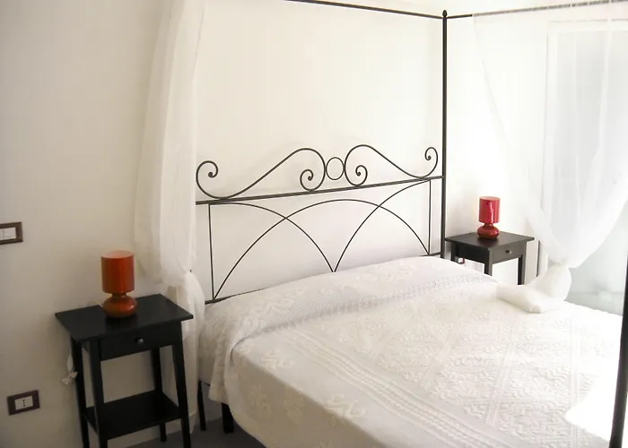 Ea Bianca Aparthotel 4*