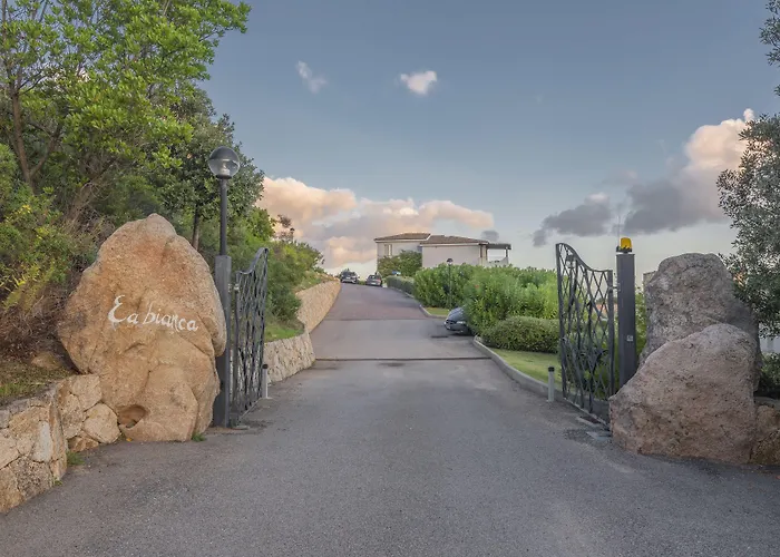 Ea Bianca Aparthotel