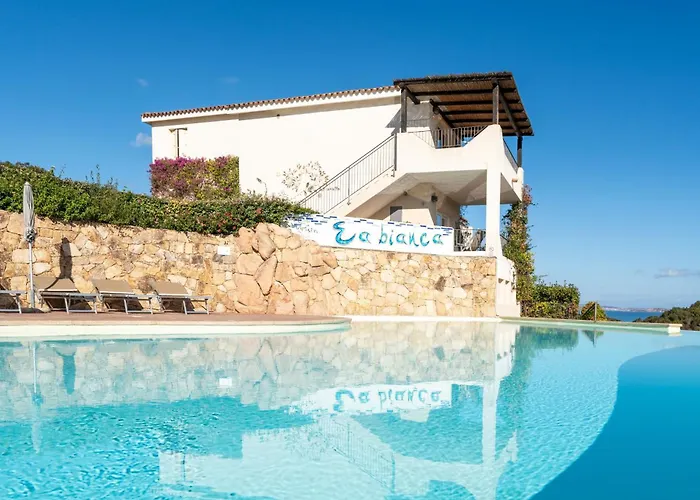 Aparthotel Ea Bianca Baja Sardinia